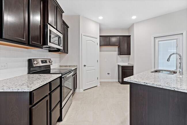 Building Photo - Spacious 4-Bedroom Home – Troy ISD!