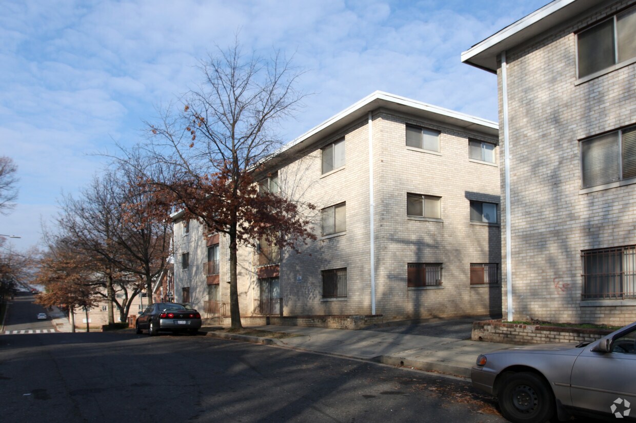 5120 Astor Pl Washington Dc Apartment Finder