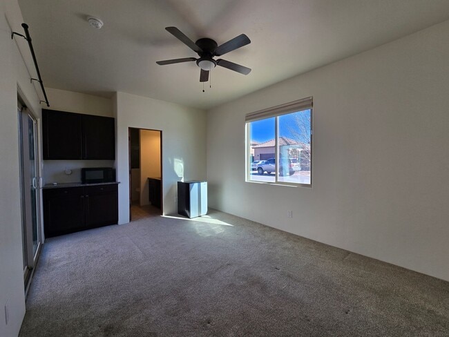 Building Photo - 12 Pinon Doblado