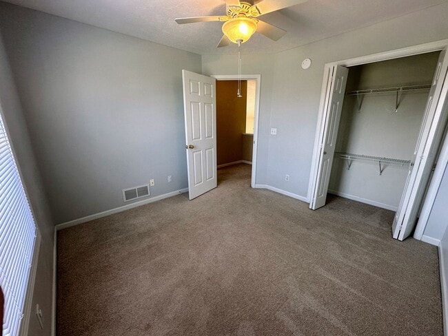 Building Photo - 703A Sunflower St