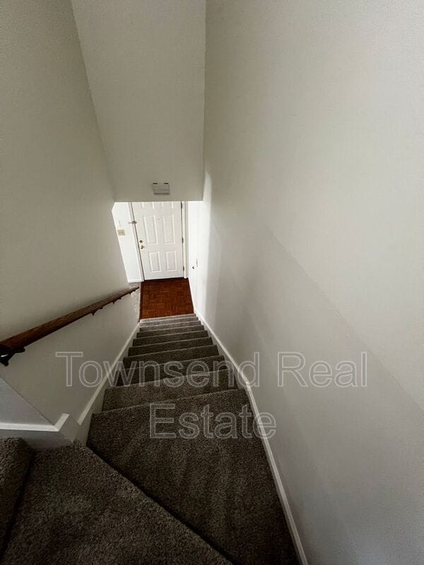 Building Photo - 1051-4 Ancestry Dr.