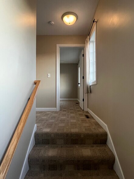 Upstairs hallway - 1736 Bennett St