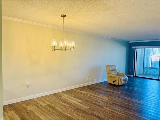 Building Photo - 6211 Timberlake Dr