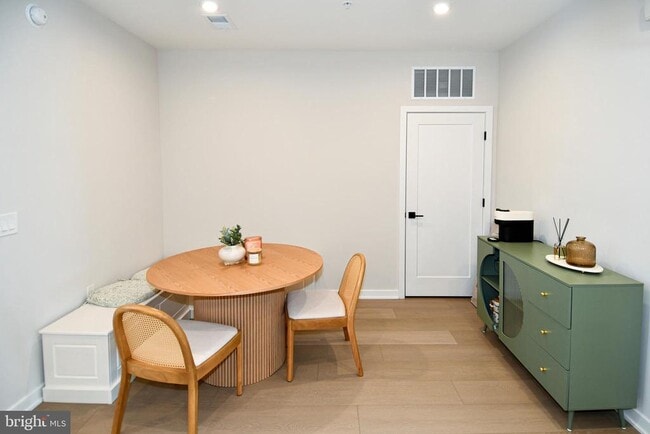 Building Photo - 4771 Sully Pt Ln