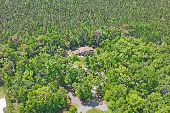 Building Photo - 20424 Marguerite Rd