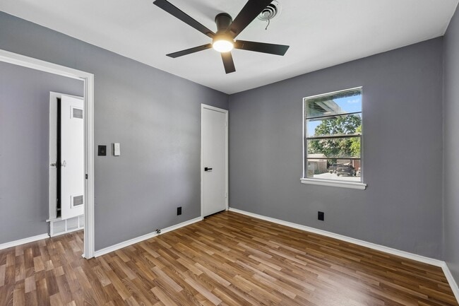 Building Photo - 7940 Chaparral Dr