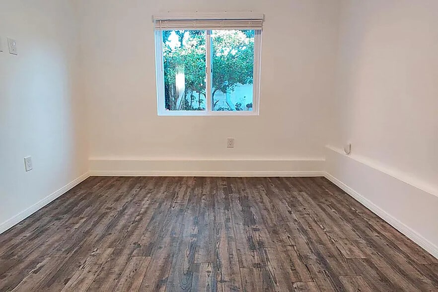 Building Photo - 6720 Van Noord Ave