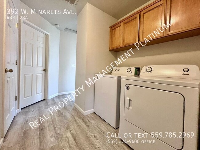Building Photo - 392 W Minarets Ave