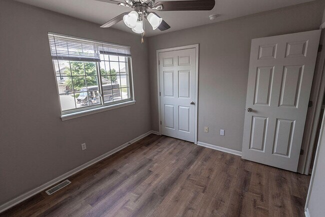 Building Photo - 4016 Snowy Owl Dr