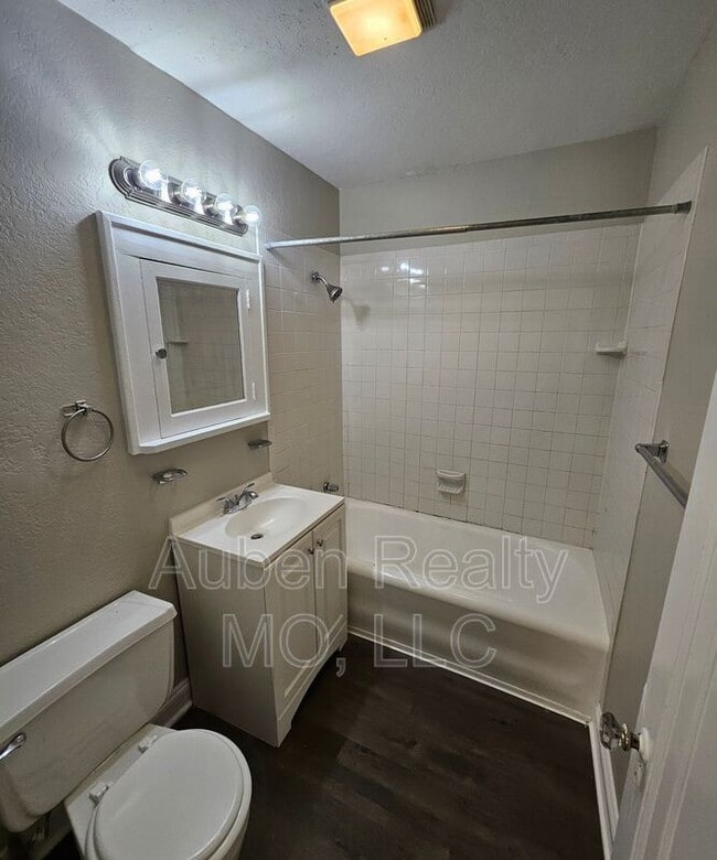 Building Photo - 5436 Harrison St