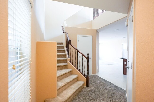 Building Photo - 7958 Valladolid Ave