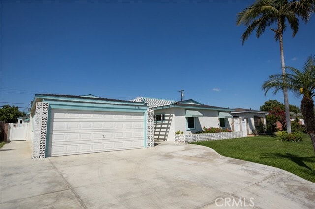 Building Photo - 11801 Rexford Rd