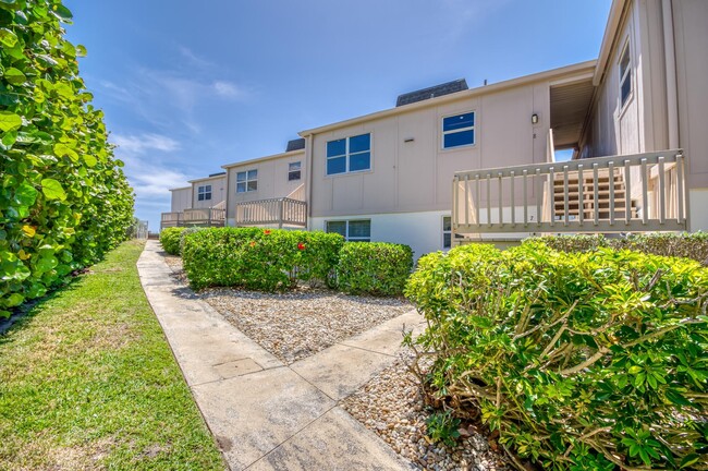 Building Photo - 1501 NE Ocean Blvd