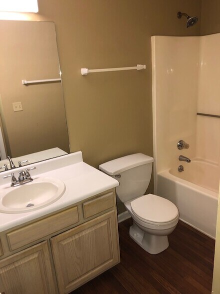 Building Photo - 5633 Hornaday Rd