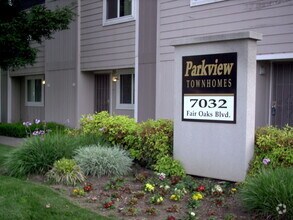 Building Photo - Parkview Townhomes across from Carmichael ...