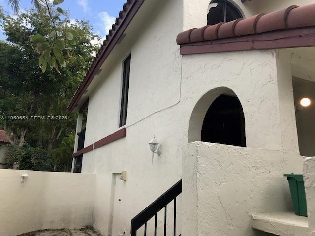 Building Photo - 337 Ives Dairy Rd