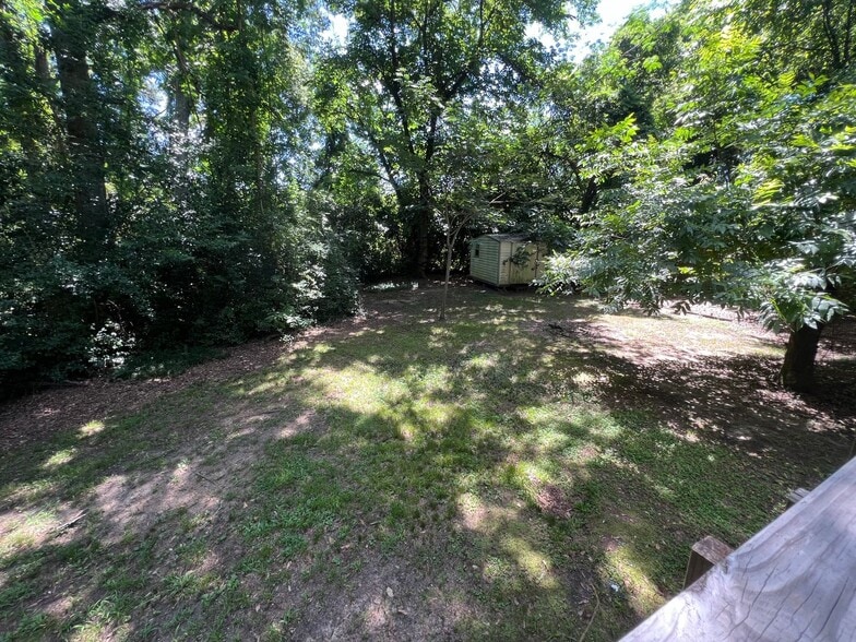 Building Photo - Precious 1BR/1BA Cottage On N Ross