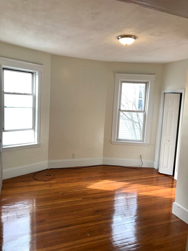 Building Photo - 7 Harvard Ter