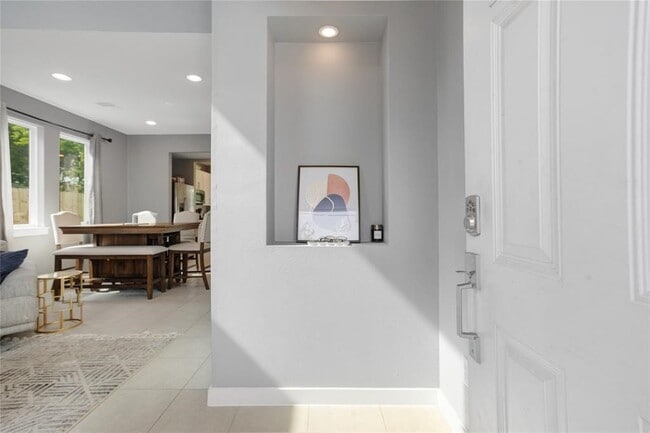 Building Photo - 4625 Mallow St