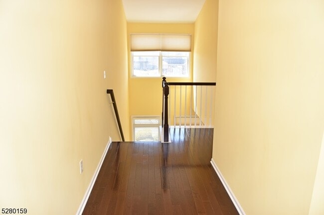 Building Photo - 125 Springhill Dr