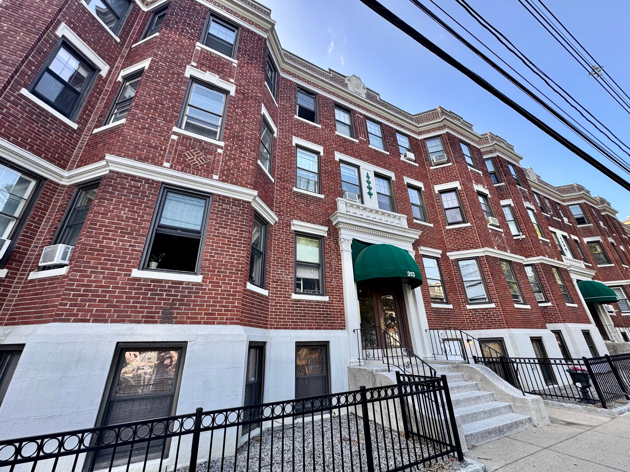 Building Photo - 313 Allston St