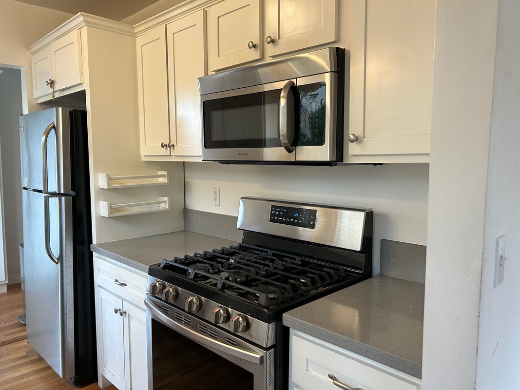 Building Photo - 2834 Denby Ave