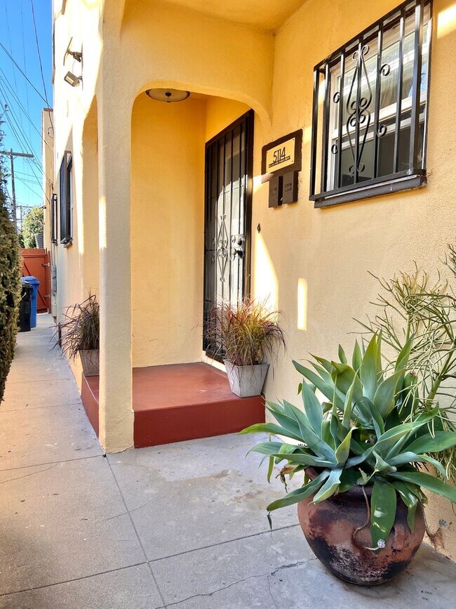 Building Photo - 5112 W 21st St