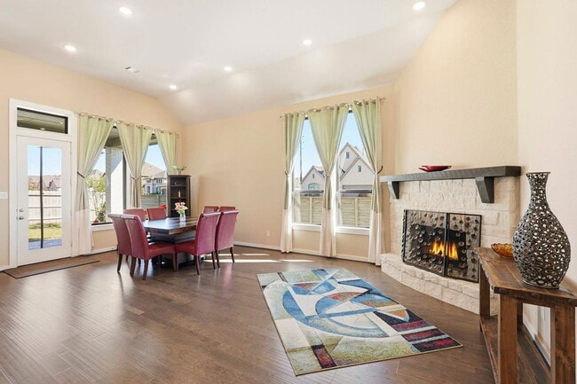 Building Photo - 2239 Plum Creek Dr