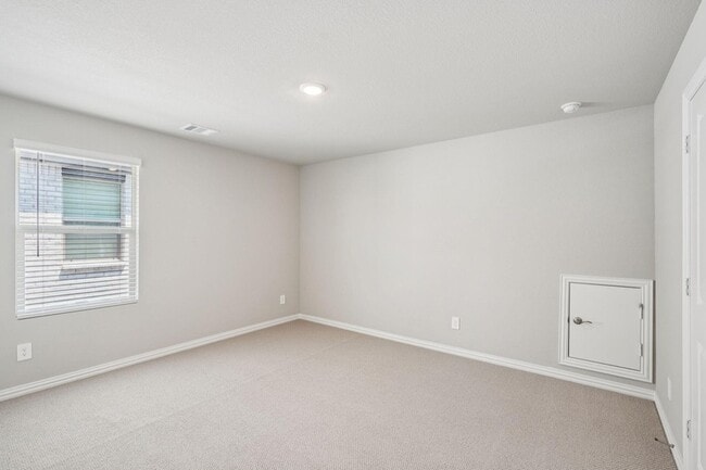 Building Photo - 113 Whitlow Dr