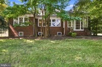 Building Photo - 133 Warrenville Rd