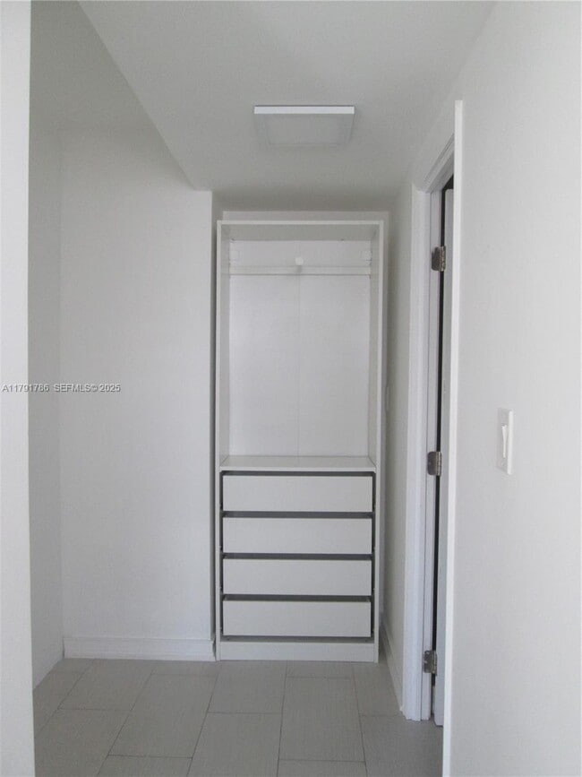 Building Photo - 251 174th St