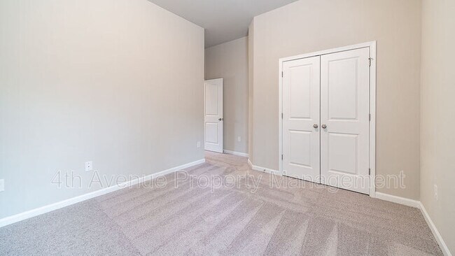 Building Photo - 209 Paxton LN