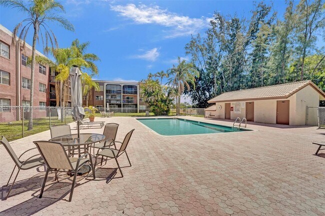 Building Photo - 7100 Nova Dr