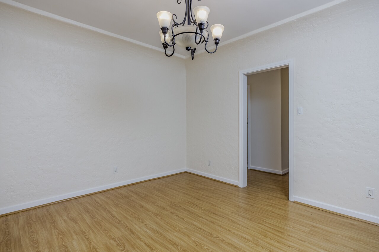 Building Photo - 1244 S Highland Ave