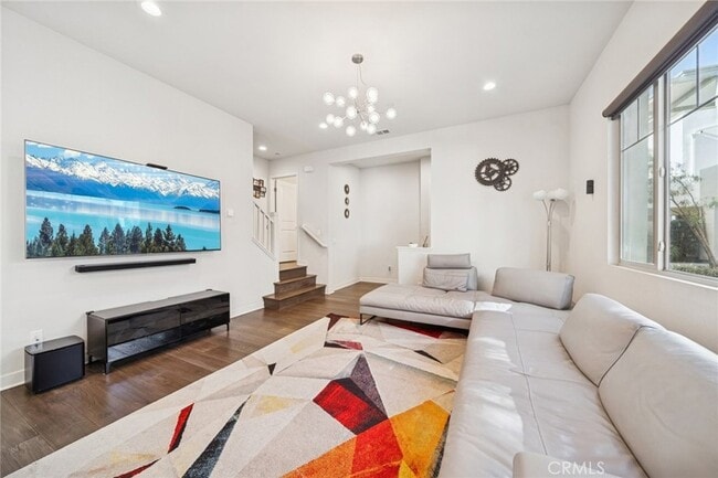 Building Photo - 121 Interval