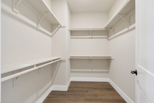 Building Photo - 10068 Carinata Dr