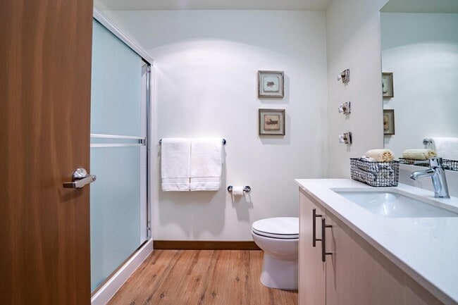 Building Photo - Midtown Flats