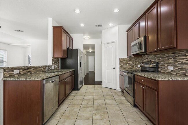 Building Photo - 18105 Bandelier Dr