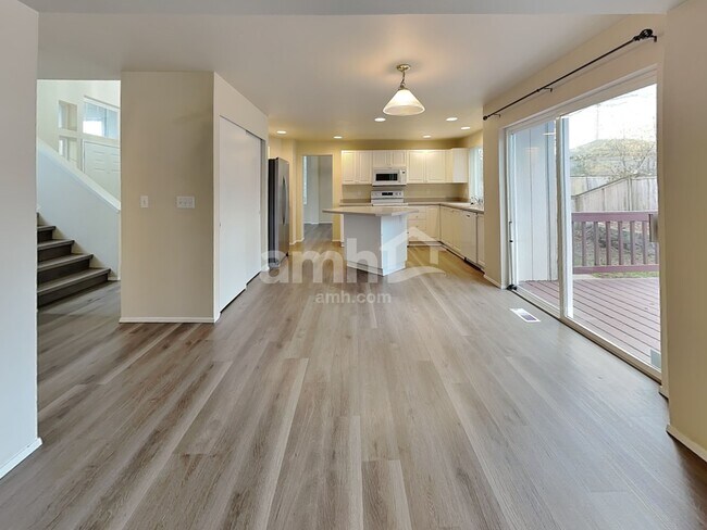 Building Photo - 23703 SE 248th St