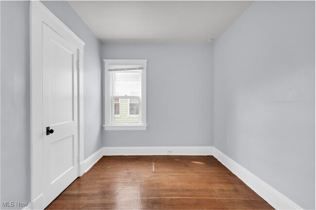 Building Photo - 3209 W 92nd St