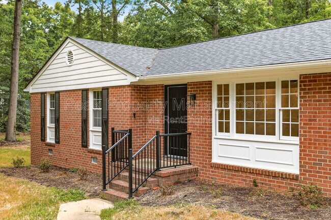 Building Photo - 14613 Happy Hill Rd