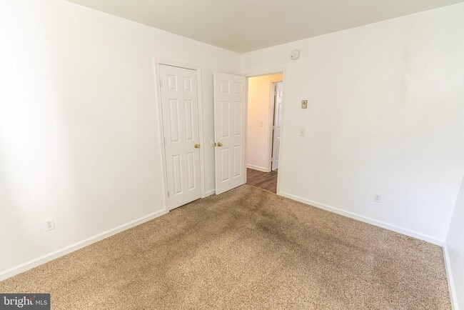 Building Photo - 30704 Hampden Ave
