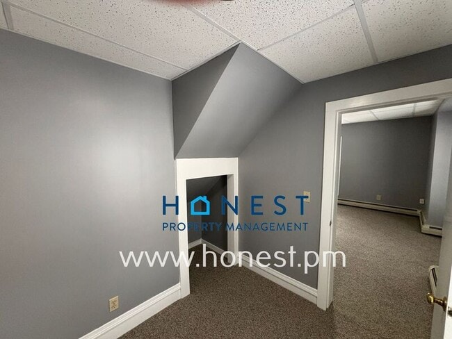 Building Photo - 47 James St