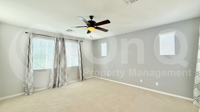 Building Photo - 3945 E Mesquite St