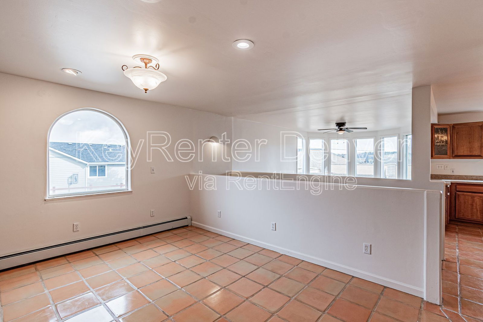 Building Photo - 990 Beech St