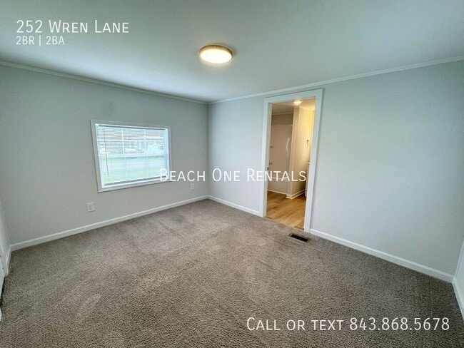 Building Photo - 252 Wren Ln