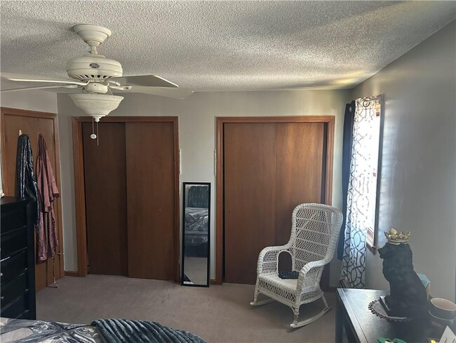 Building Photo - 60 Field St