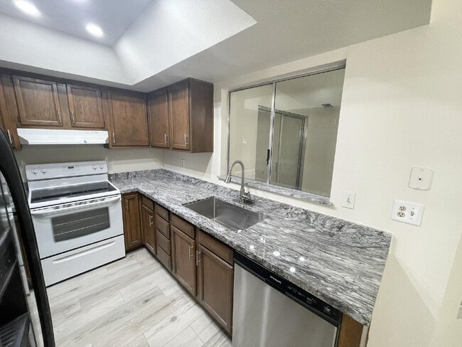 Building Photo - 3860 E Acoma Dr