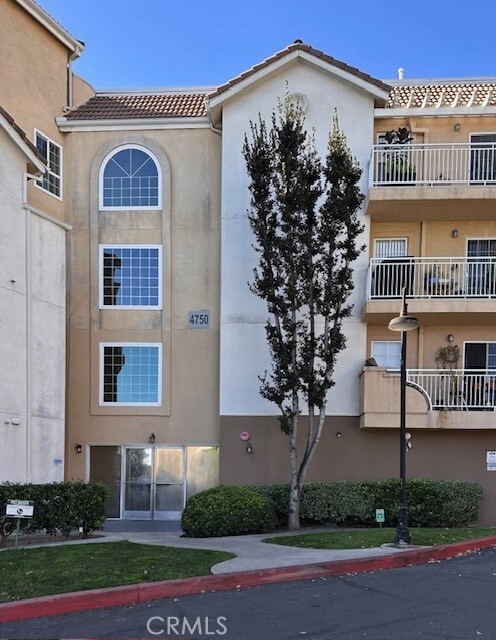 Building Photo - 4750 Templeton St