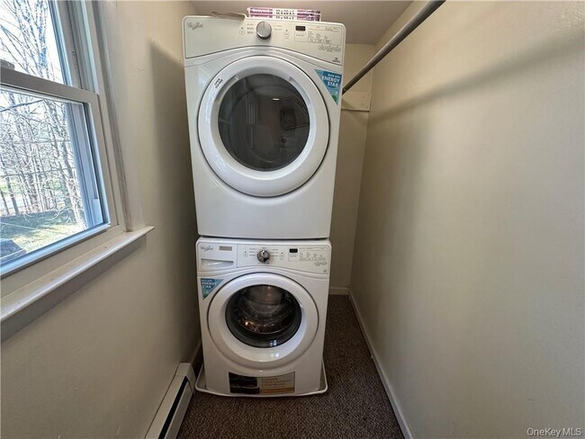 Building Photo - 1 Mineral Springs Rd